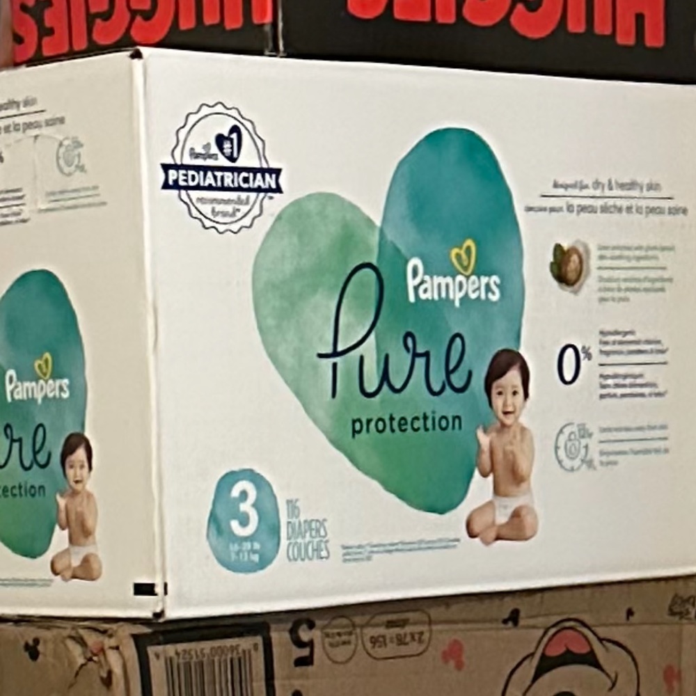 Baby diapers size 3 116 count